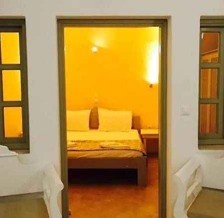 Aparthotel Filotimo Cave Pyrgos Kallistis