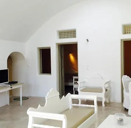 Filotimo Cave Apartmanhotel